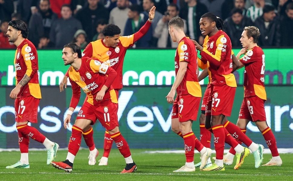 Galatasaray, deplasmanda Konyaspor'u 4-0 yenerek liderliğini sürdürdü