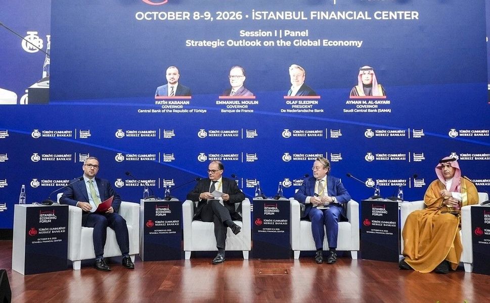 İstanbul Ekonomi Forumu'nda 'Küresel Ekonomide Stratejik Görünüm' paneli düzenlendi