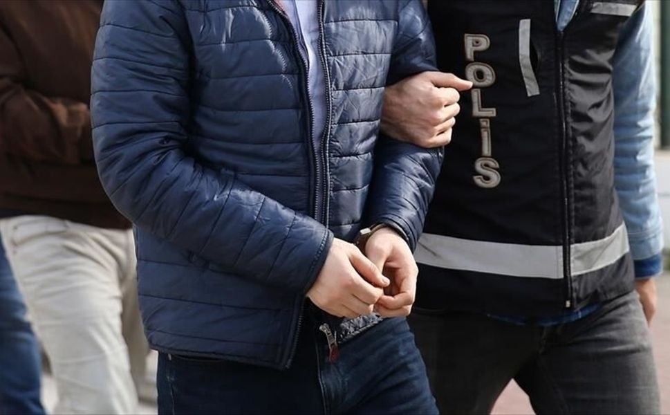 İstanbul merkezli 3 ilde FETÖ'nün güncel yapılanmasına yönelik operasyonda 10 şüpheli yakalandı
