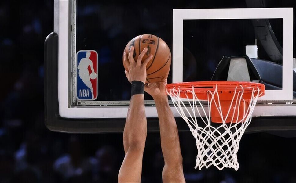 NBA'de Oklahoma City Thunder, sezona San Antonio Spurs galibiyetiyle başladı