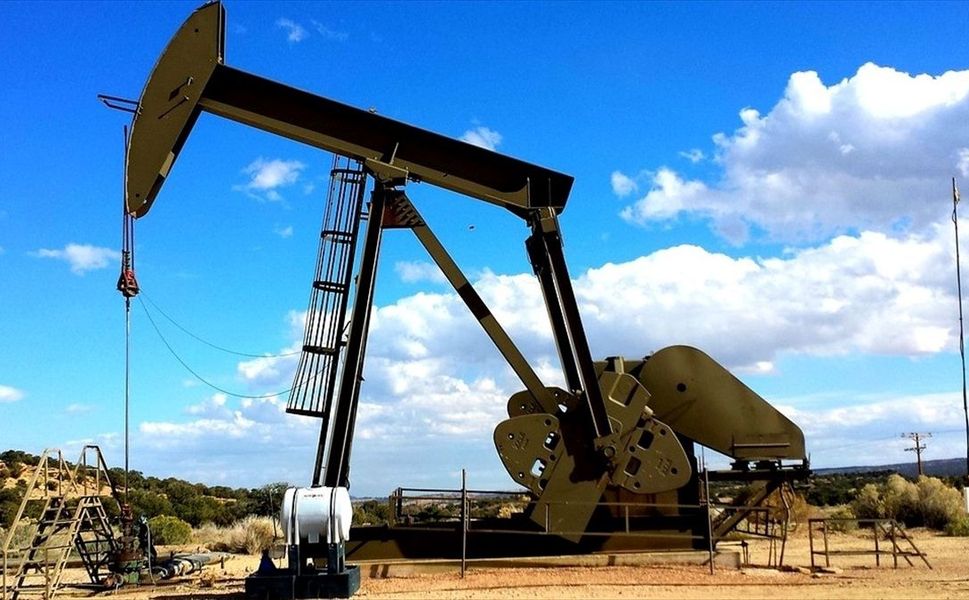 Petrol fiyatlarındaki artış Rusya'nın enerji gelirlerindeki düşüşü önleyemedi