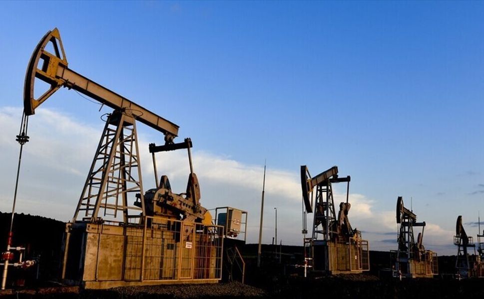 Putin, ABD'ye ve dünyaya petrol tedarik etmeye hazır olduklarını belirtti