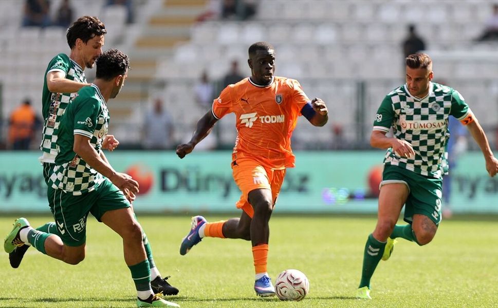 TÜMOSAN Konyaspor ile İstanbul Başakşehir berabere kaldı