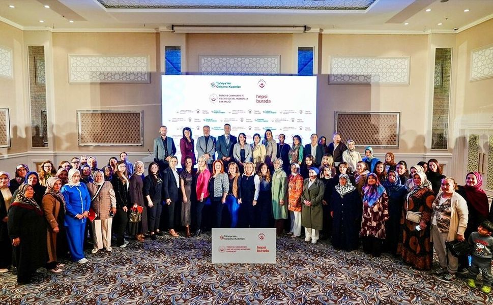 'Türkiye'nin Girişimci Kadınları Buluşuyor' programı Gaziantep'te devam etti