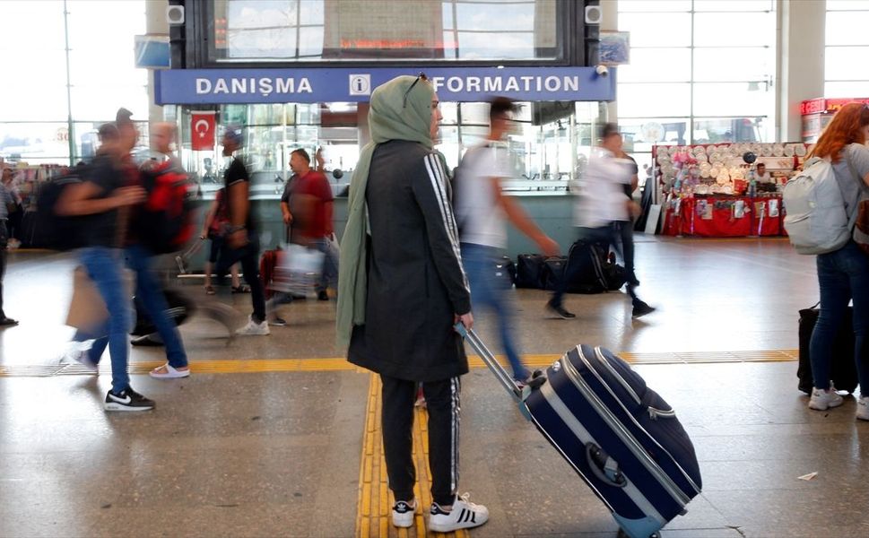 Yerli turistler yılın ikinci çeyreğinde 155 milyar lira seyahat harcaması yaptı