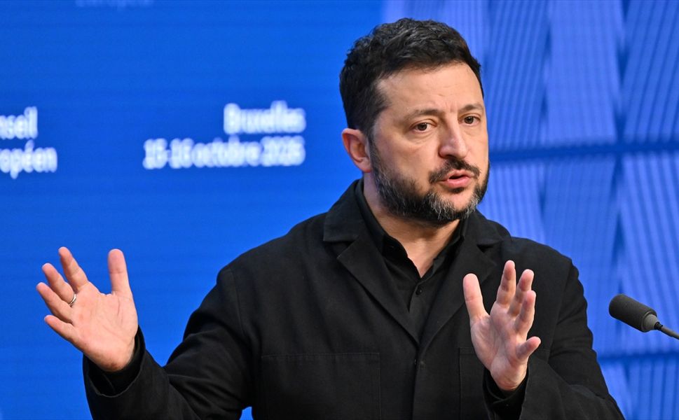 Zelenskiy, toprak meselesinin savaşan ülkelerin liderleri arasında görüşülmesi gerektiğini belirtti