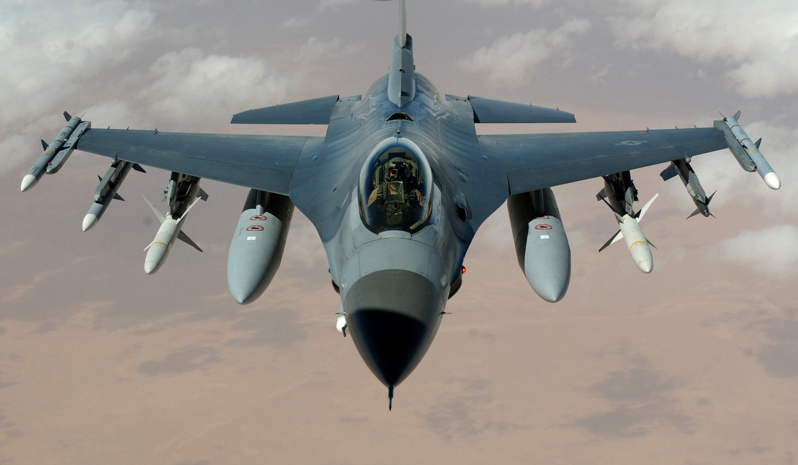 F-16_Fighting_Falcon