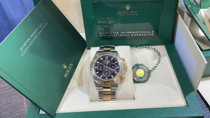 Rolex-display-NYC