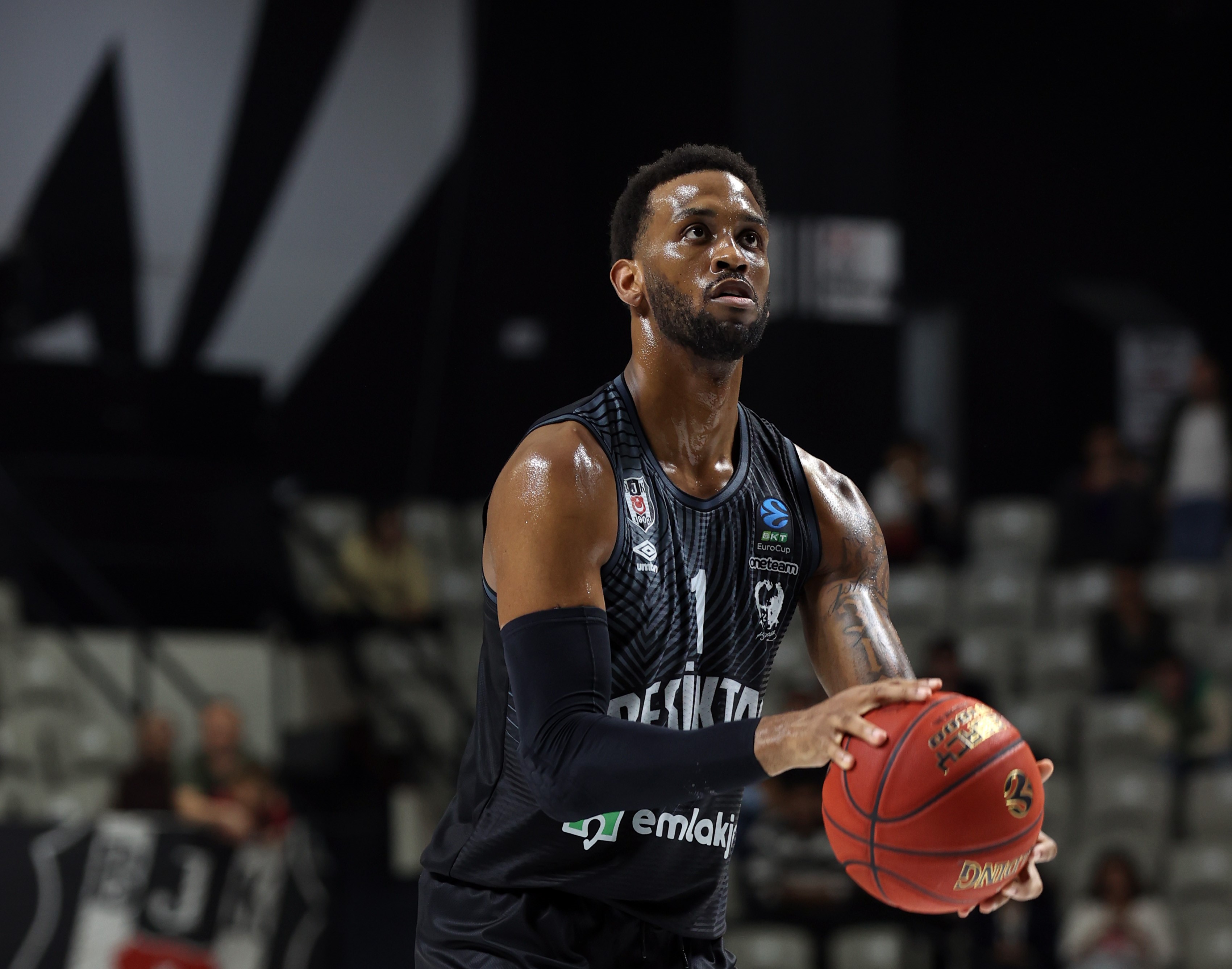 Beşiktaş, London Lions'a mağlup oldu