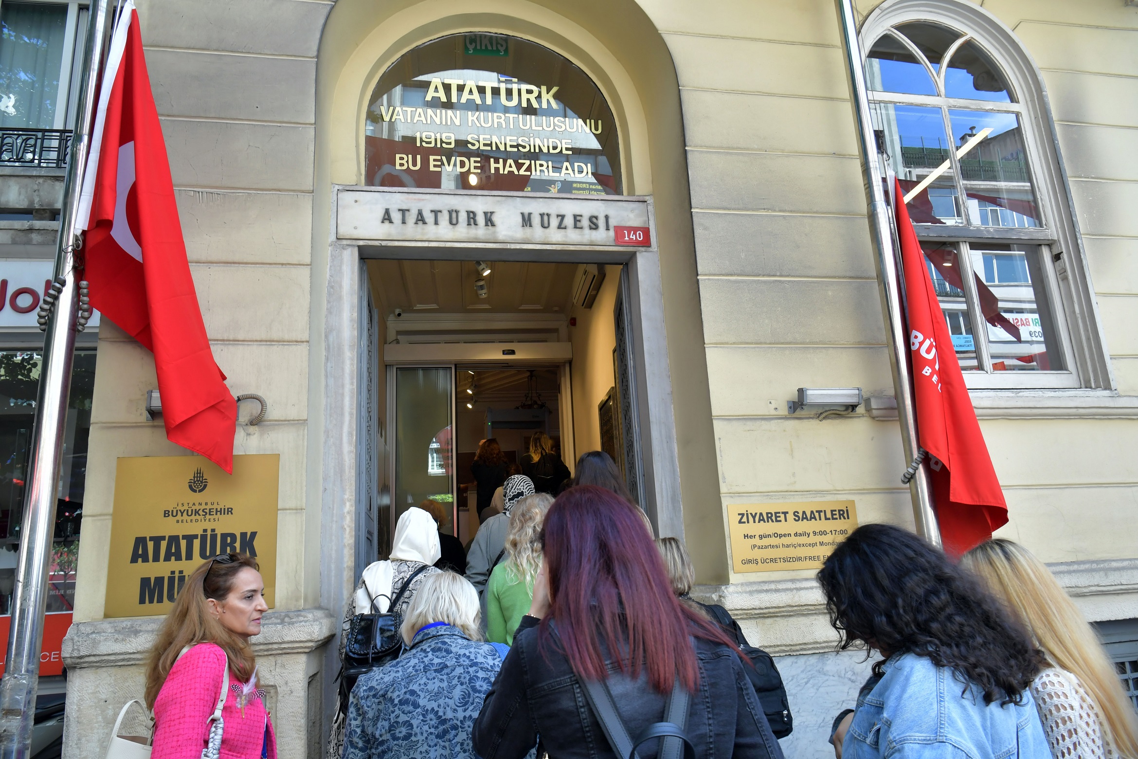 Müzeler Haftasi Dopdolu Geçti̇