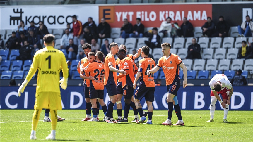 Başakşehir, galibiyet serisini 4 maça çıkardı