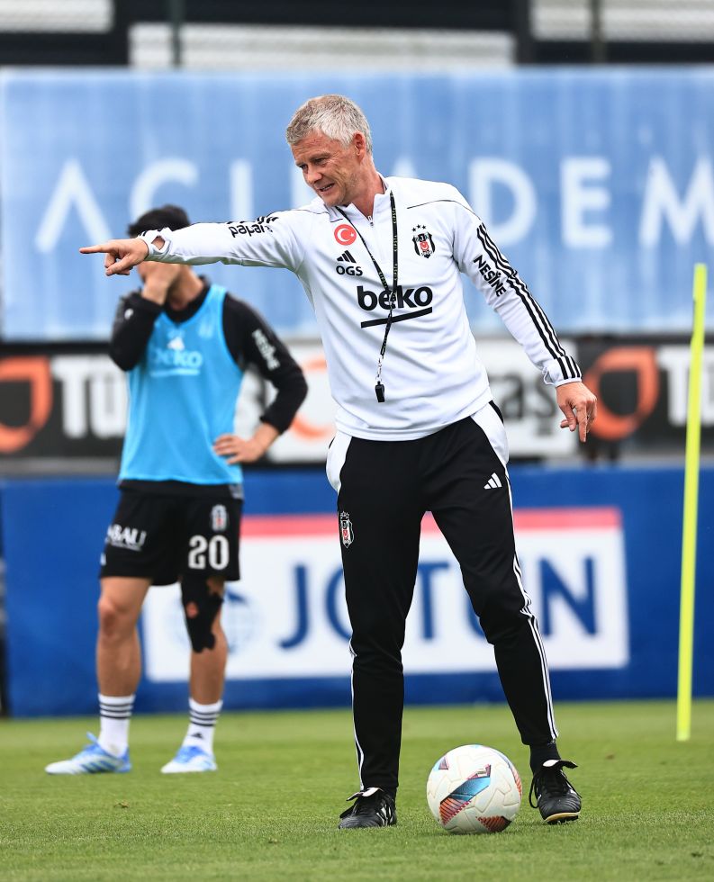 Beşiktaş Taktik Ve Kondisyon Çalıştı Solskjaer