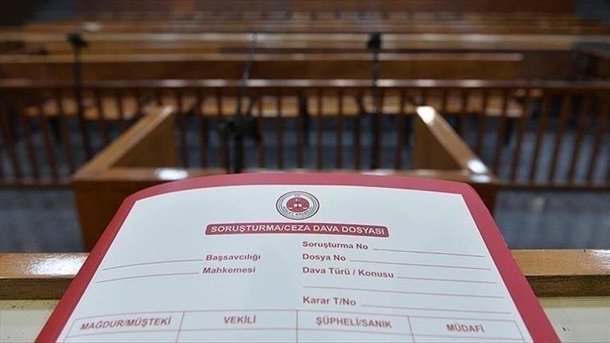 Görevden uzaklaştırılan Ahmet Özer'in yargılanmasına başlandı
