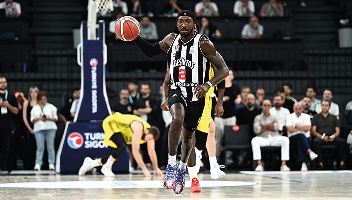 Beşiktaş Fibabanka seride durumu 2-1'e getirdi