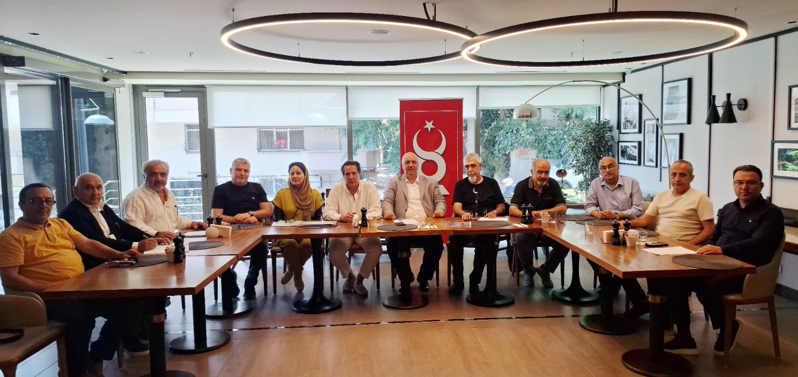 Kivanç Terzi̇oğlu Köşe Yazisi Foto 3-10