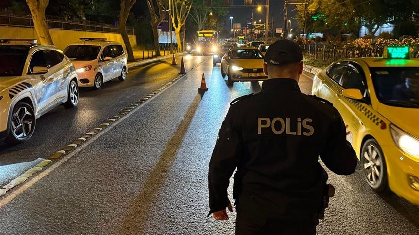 "Huzur İstanbul" uygulamasında 806 kişi gözaltına alındı