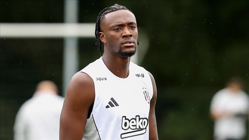 Beşiktaş'ın yeni transferi Tammy Abraham, ilk idmanına çıktı