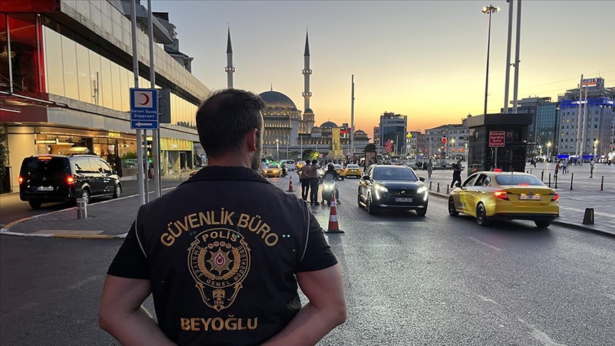"Huzur İstanbul" uygulamasında 984 kişi gözaltına alındı