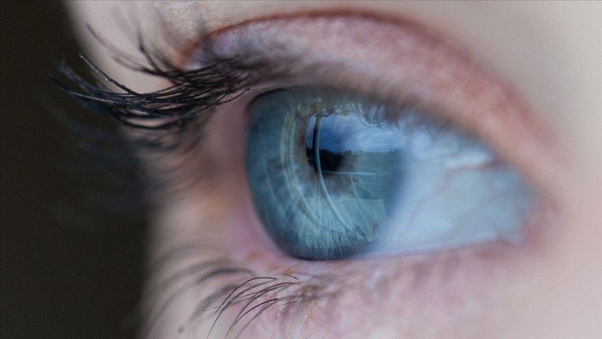 Kontakt lensle yüzmek "enfeksiyon riskini artırıyor" uyarısı