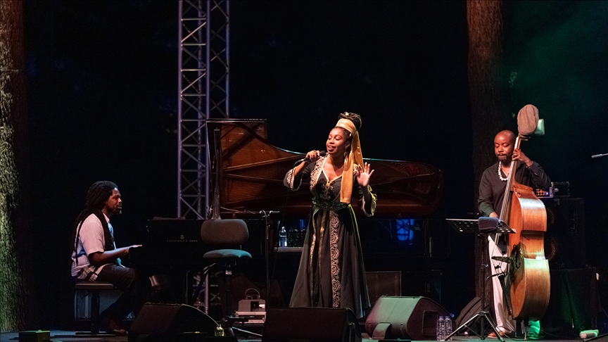 Jazzmeia Horn İstanbul'da müzikseverlerle buluştu