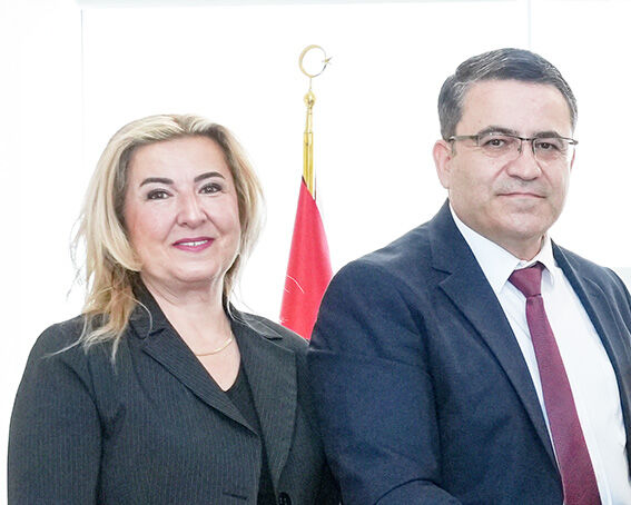 Kivanç Terzi̇oğlu Köşe Yazisi Foto 4-25