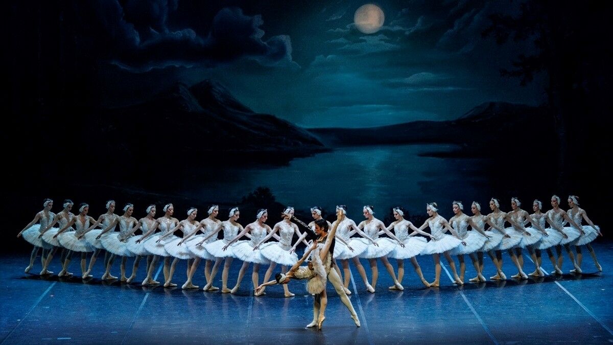 17. Uluslararası İstanbul Opera ve Bale Festivali 'Kuğu Gölü' balesi ile sona erdi