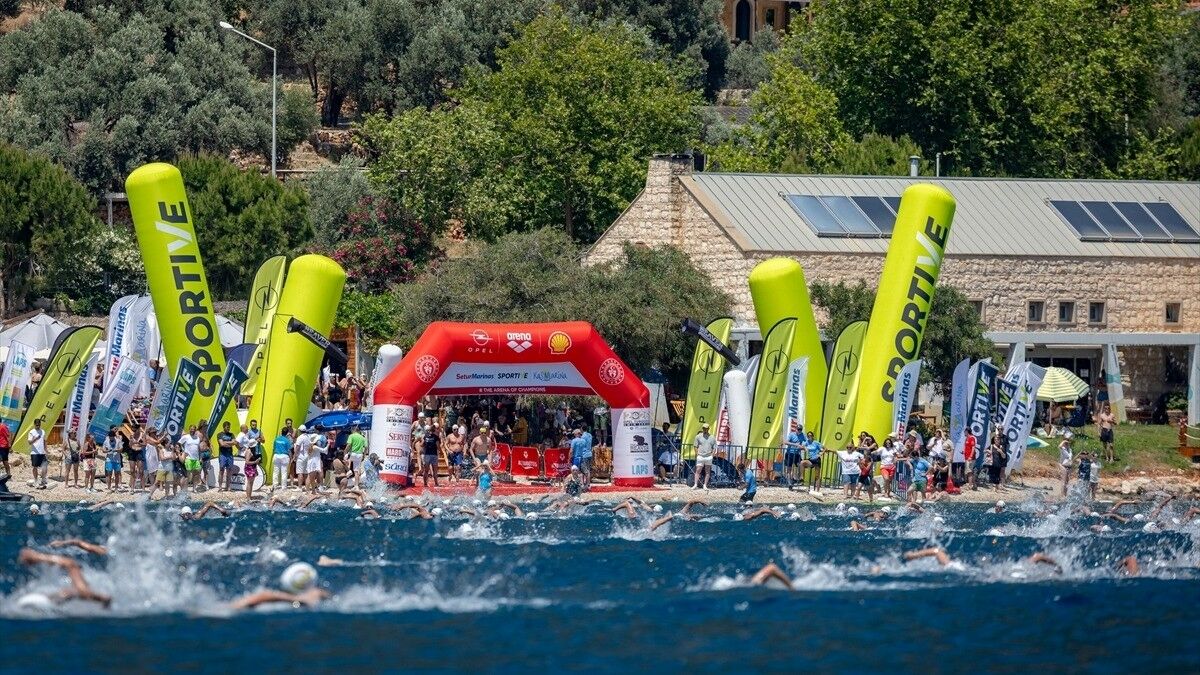 26. Uluslararası Arena AquaChallenge Yüzme Şampiyonası, Antalya'da yapıldı