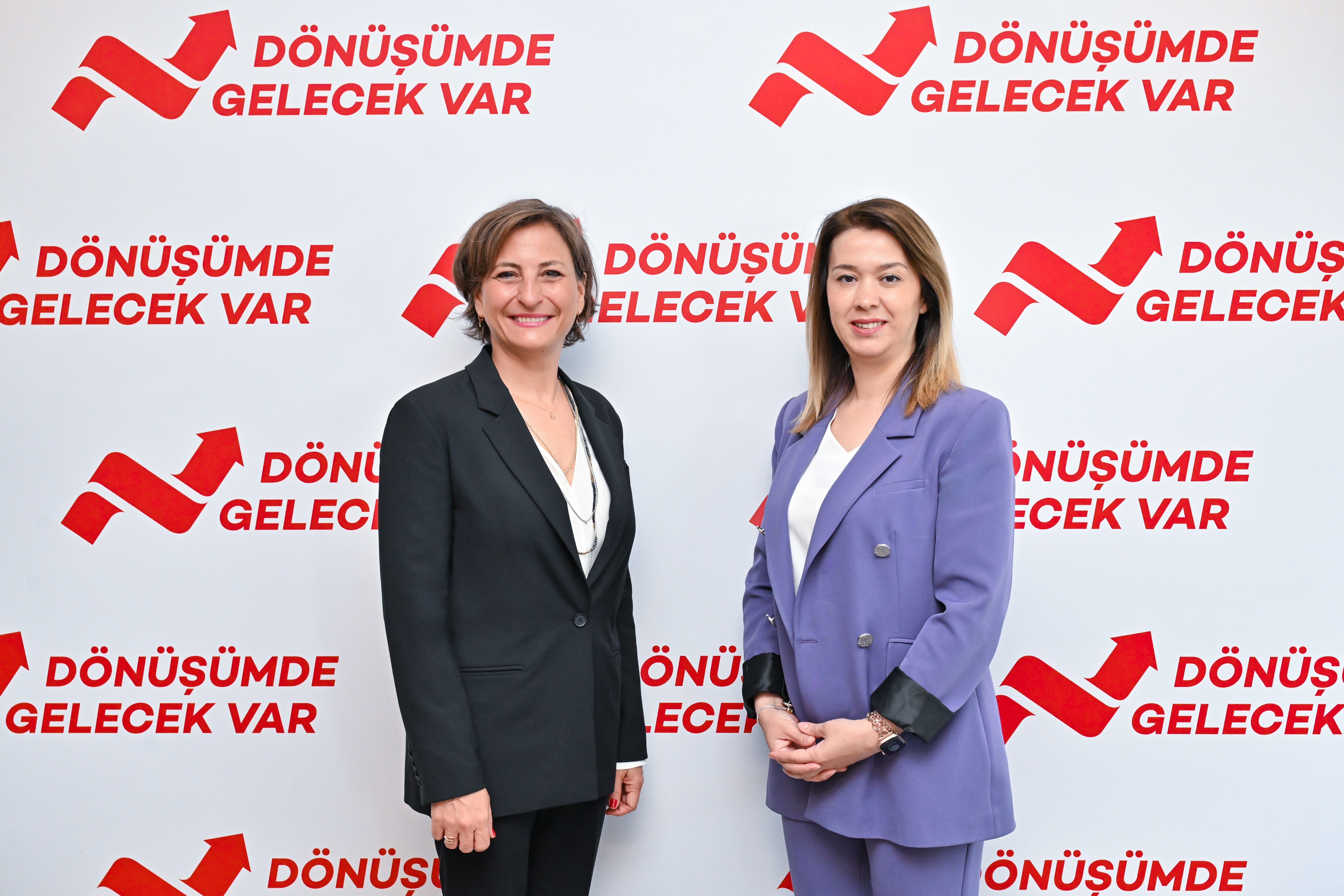 Akbank ve MEB işbirliğiyle ileri dönüşüm meslek liselerinin eğitim modeline dahil oluyor