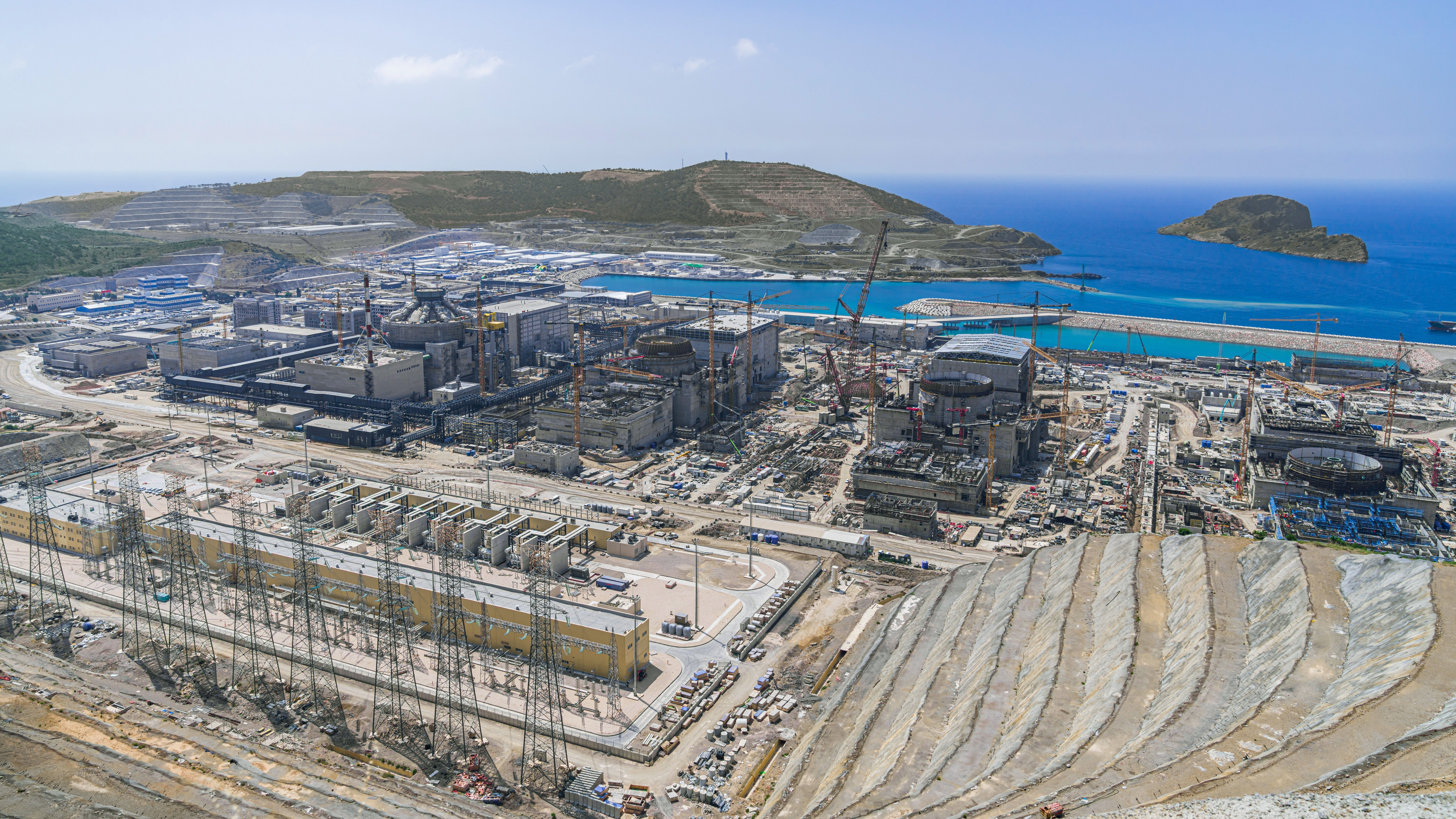 Akkuyu NGS'de temsili yakıt yüklemesi ilk elektrik üretimi öncesi kritik eşiği gösteriyor
