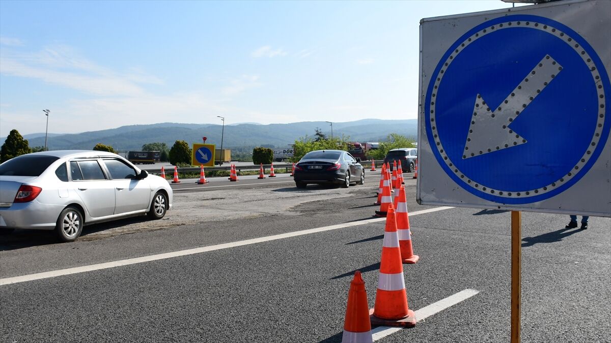 Anadolu Otoyolu Kocaeli kesimi Ankara yönü üstyapı çalışmasında trafiğe kapatılacak
