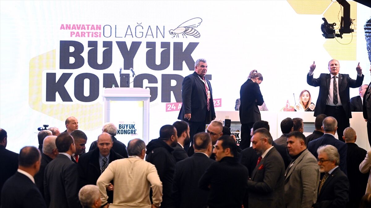 Anavatan Partisi Büyük Genel Merkez Kongresi 'usulsüzlük' gerekçesiyle iptal edildi