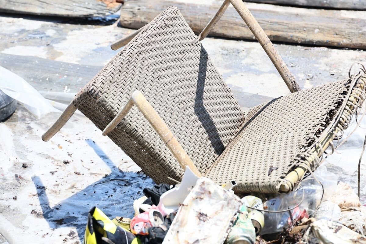 Bodrum'da dalgıçlar denizden 850 kilogram atık çıkardı