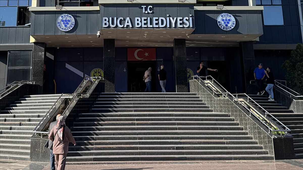 Buca Belediye Başkanı Görkem Duman görevinden uzaklaştırıldı