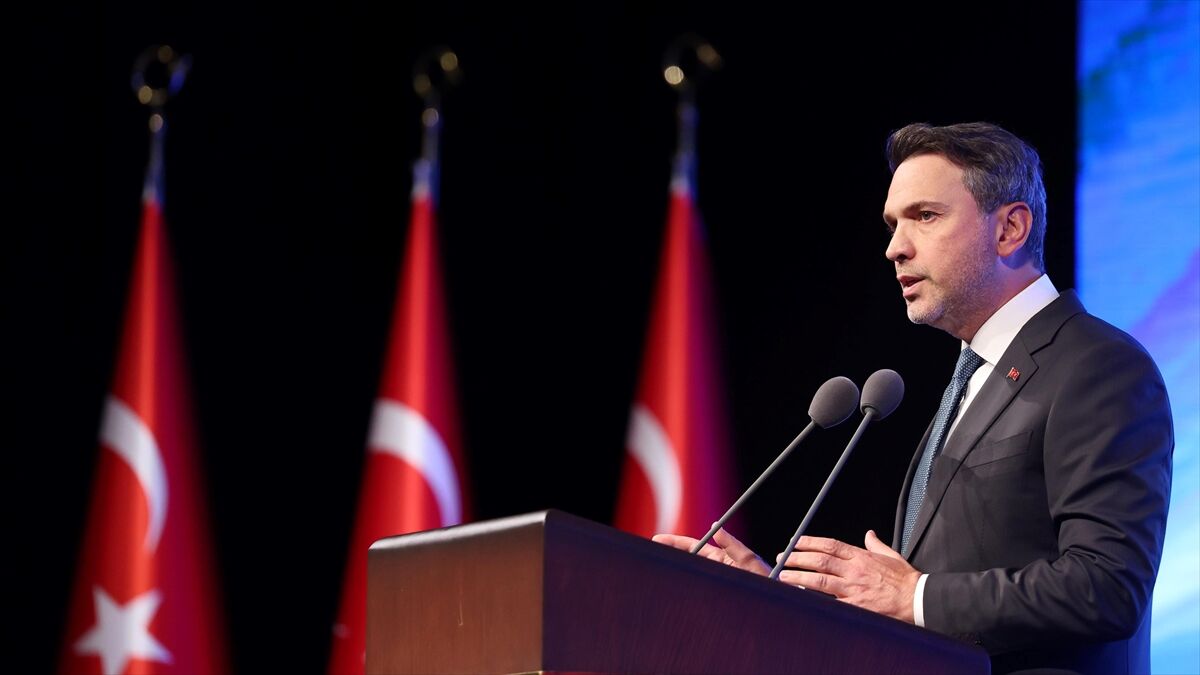 Enerji ve Tabii Kaynaklar Bakanı Bayraktar'dan 'enerji arz güvenliği' açıklaması