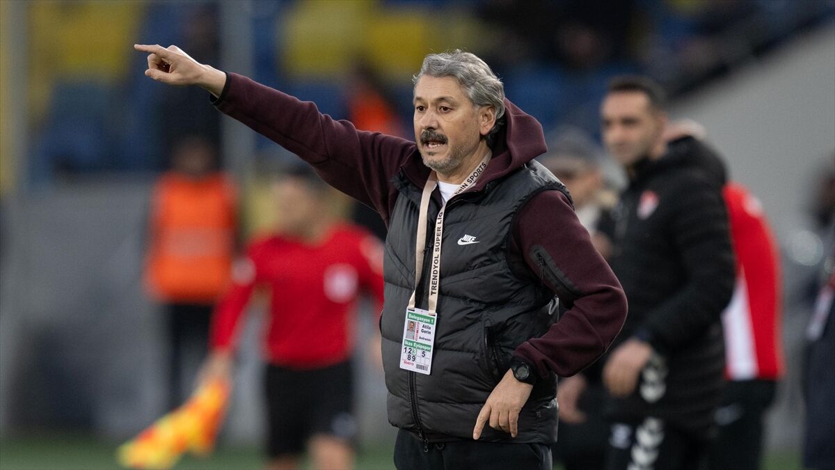 Eyüpspor'da teknik direktör Atila Gerin ile yollar ayrıldı