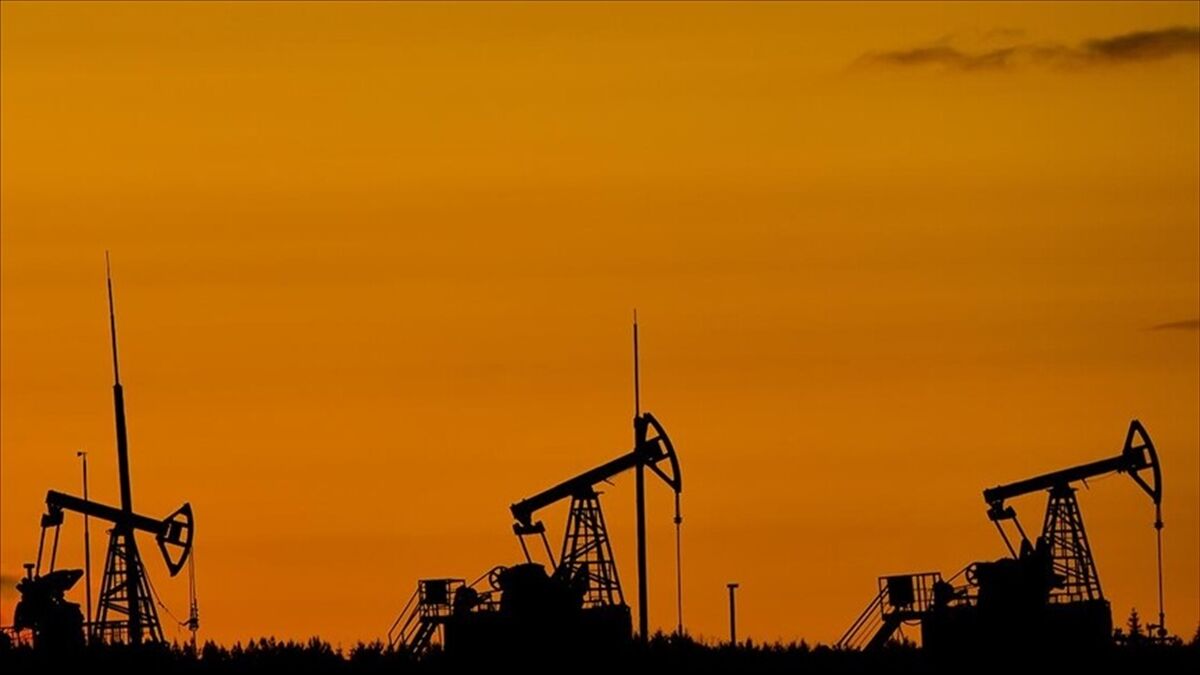 Hürmüz Boğazı'nda toparlanma sinyalleri Brent petrolü 75 doların altına çekti