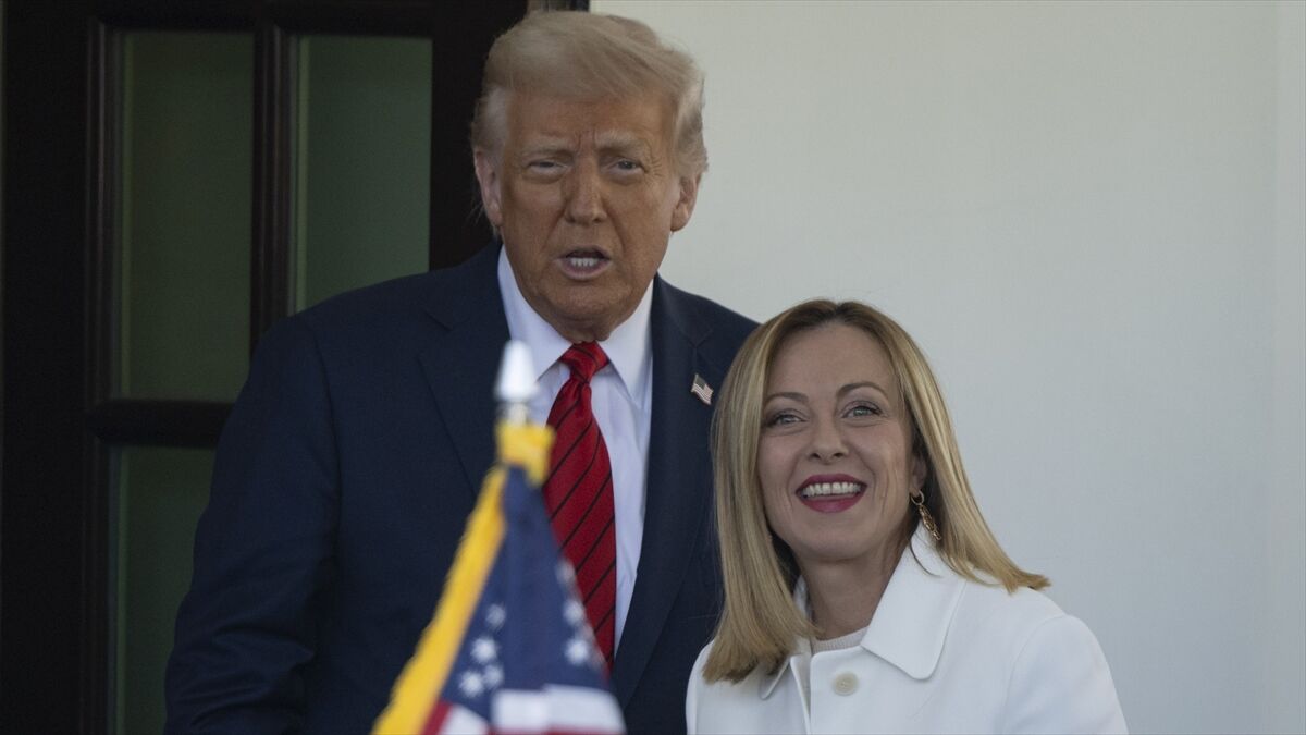 İtalyan basını: Meloni ve Trump arasında bir 'açıklığa kavuşturma' görüşmesi yapıldı