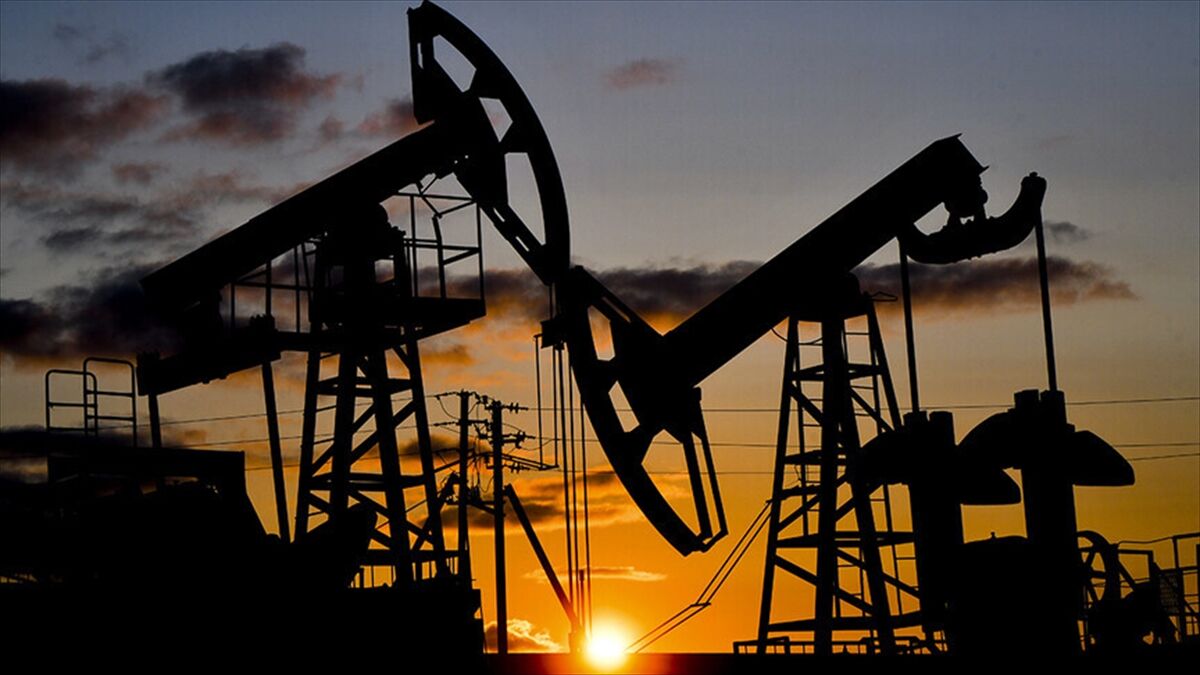 OPEC+ grubunun üretim artışları Hürmüz krizini aşamıyor