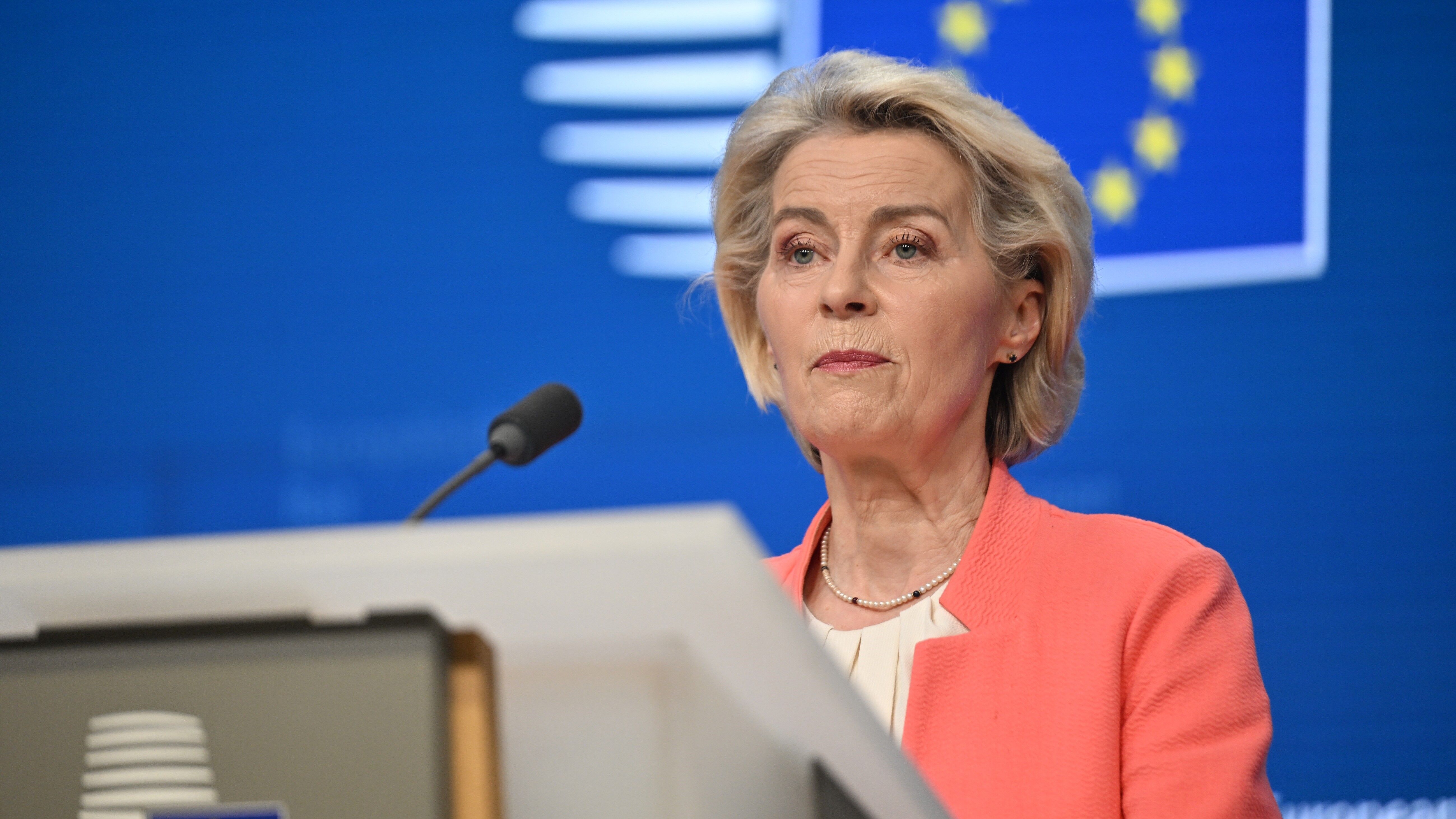 Von der Leyen, İsrail'i Lübnan'ın egemenliğine ve toprak bütünlüğüne saygı göstermeye çağırdı