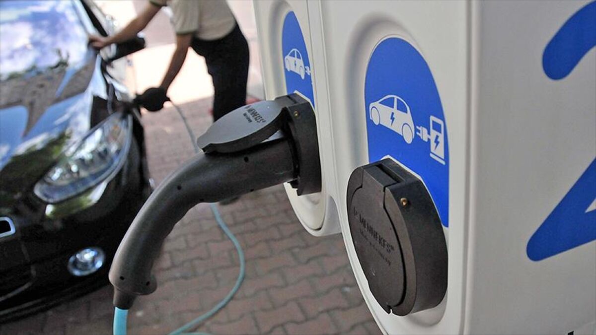 AB'de elektrikli otomobil satışları 1 yılda yüzde 40'tan fazla arttı