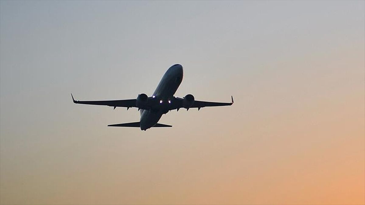 AB'den hava yolu şirketlerine 'İran, Irak ve Lübnan hava sahası' uyarısı