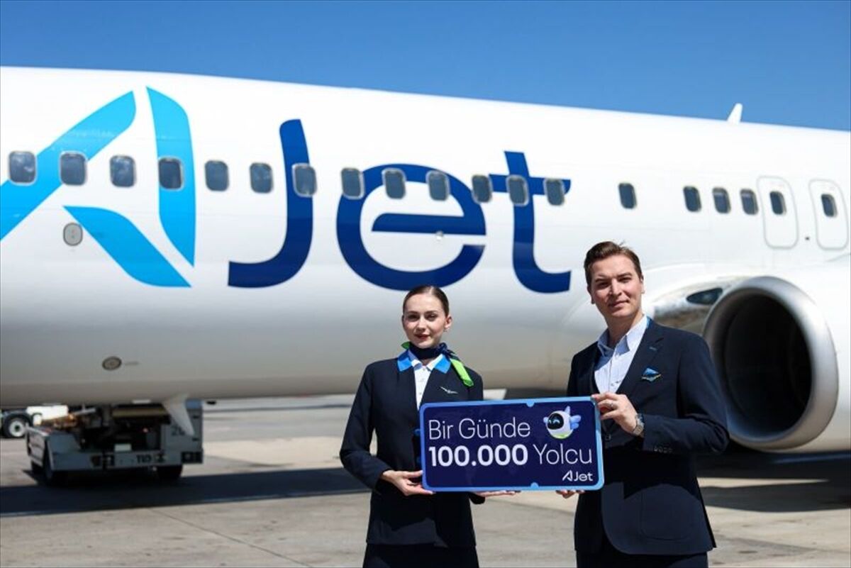 AJet, dün 101 bin 545 kişiyi taşıyarak günlük yolcu rekoru kırdı