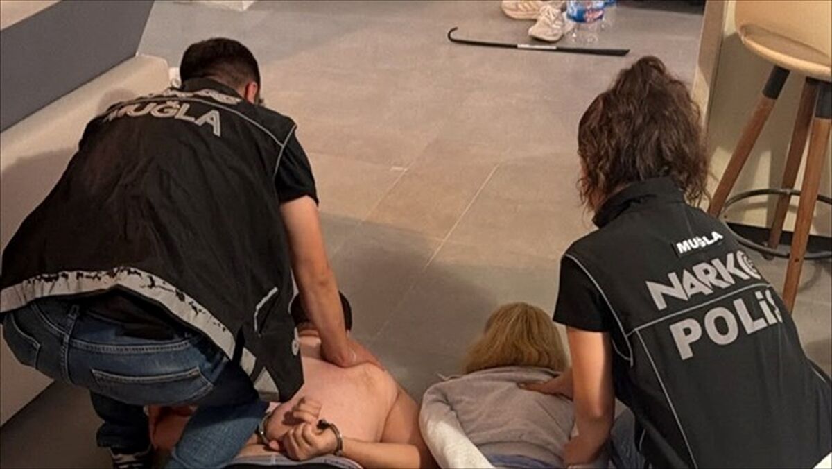 Bodrum'da Interpol tarafından kırmızı bültenle aranan zanlı yakalandı