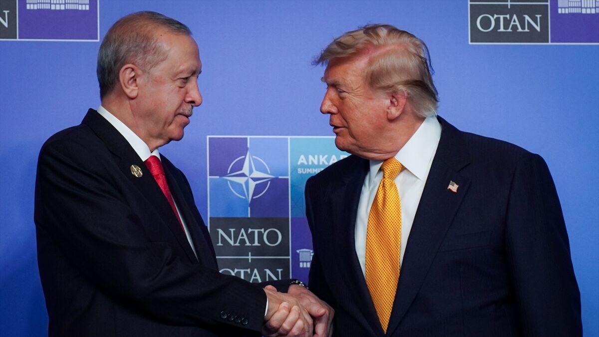 Cumhurbaşkanı Erdoğan'dan NATO Zirvesi'nde yoğun diplomasi trafiği