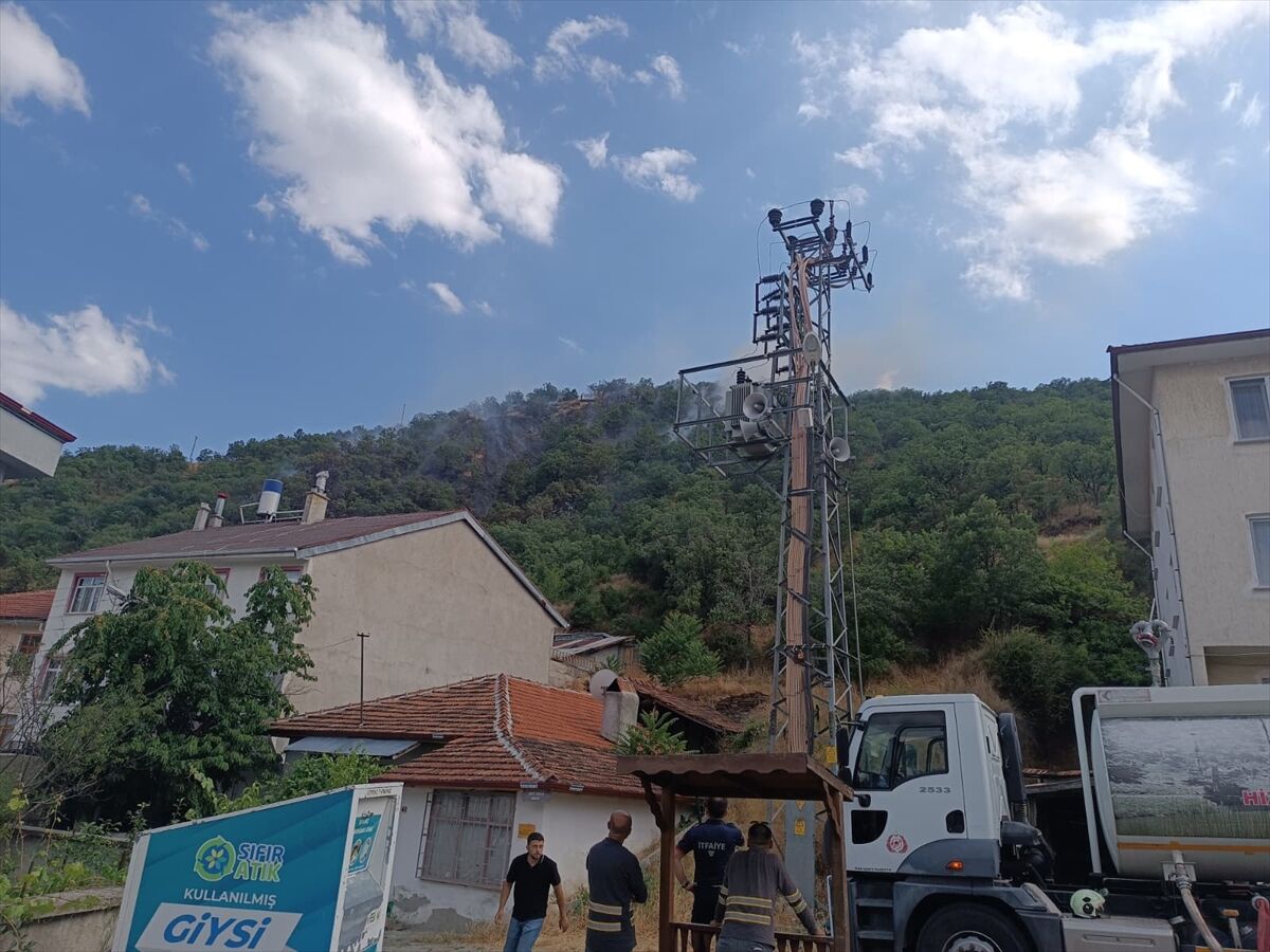GÜNCELLEME - Kastamonu'da çıkan orman yangını söndürüldü