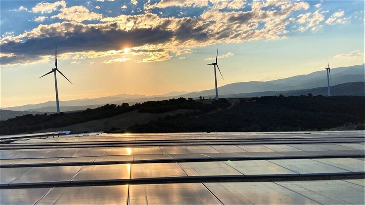 Güneş ve rüzgar kapasitesi büyürken enerji sistemlerinde esneklik ihtiyacı artıyor