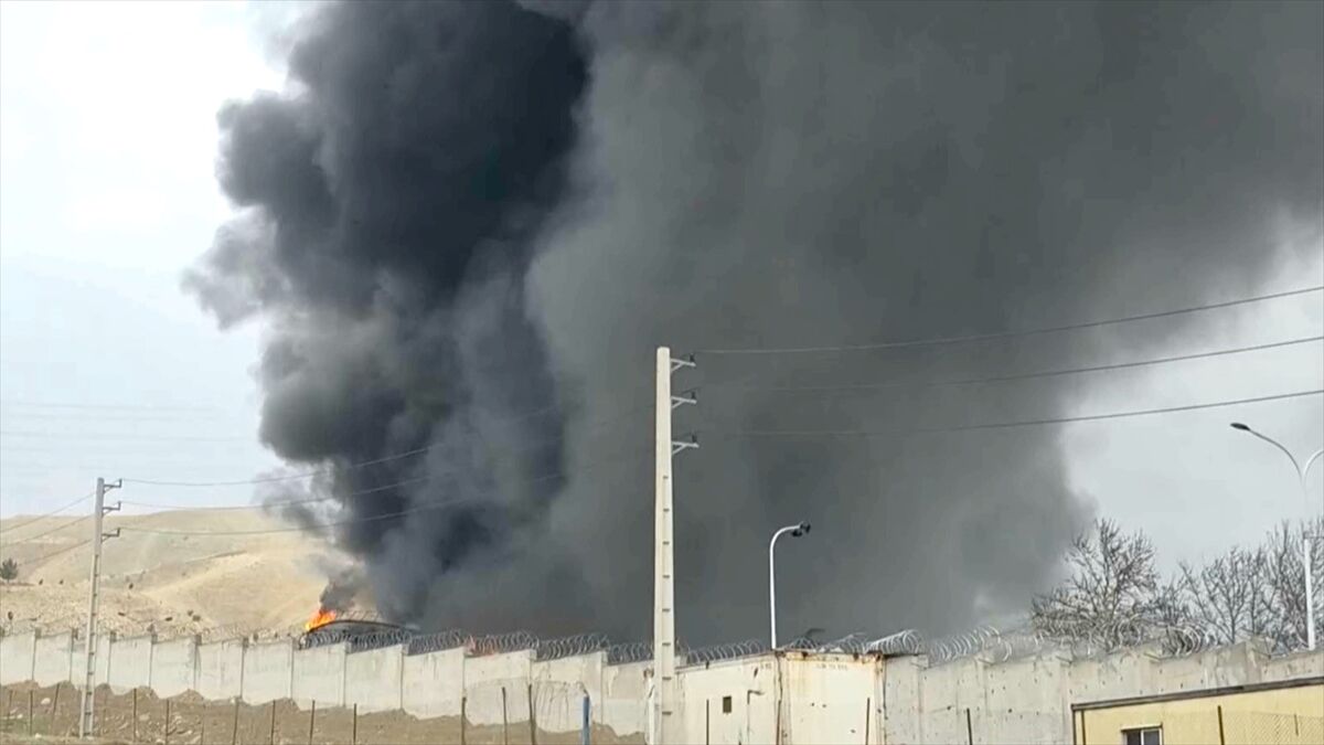 İran: Savaşta 230 milyon metreküp gaz üretim kapasitesi kaybedildi