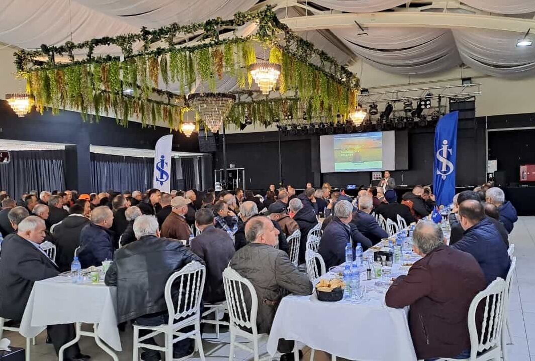 İş Bankası lise öğrencilerini 'WorkupOnBoard' programında buluşturdu