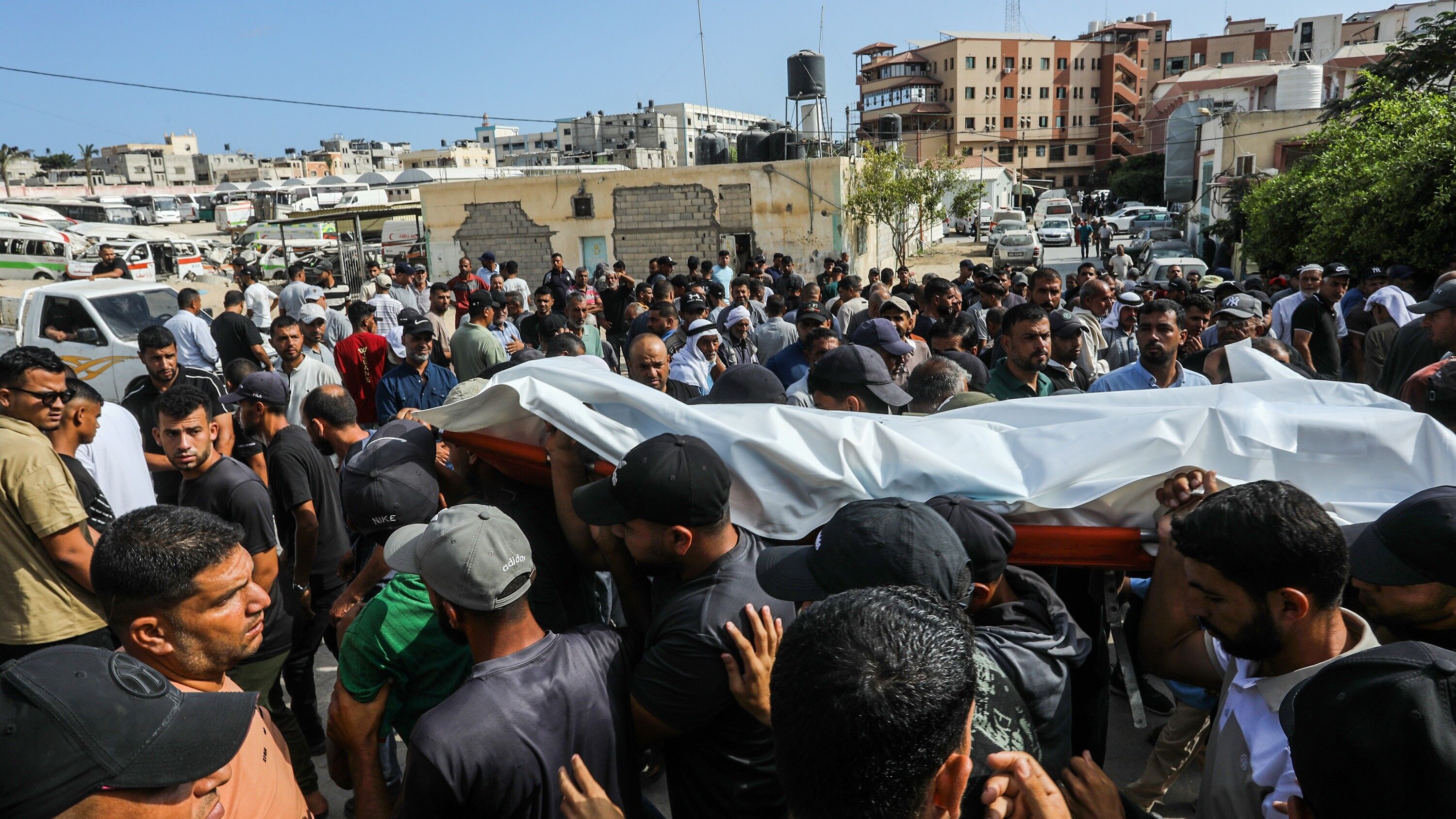 İsrail'in ateşkese rağmen Gazze'ye düzenlediği saldırılarda son 24 saatte 4 Filistinli hayatını kaybetti