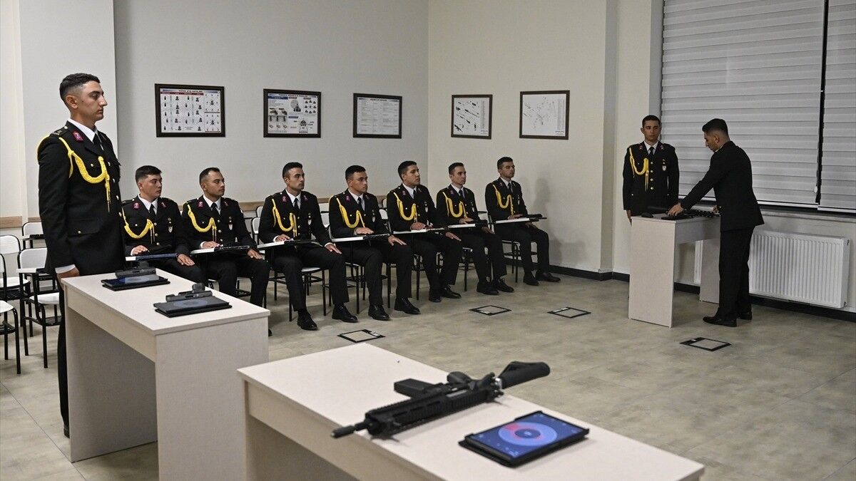 Jandarma ve Sahil Güvenlik Akademisi yeni adaylarını bekliyor